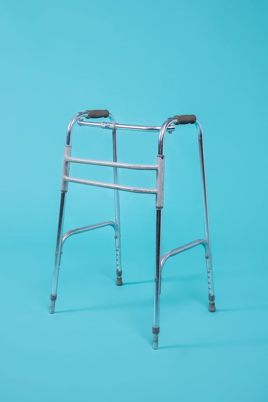 WALKING FRAME (no wheels)
